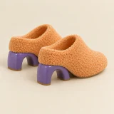 Arco Closed Slipper, studio photo
