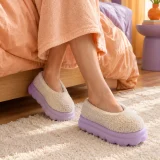 Cumulo Cloud Slipper worn at home