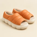 Puffa Peep-Toe, studio photo